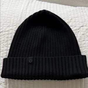 Lululemon Athletica Black Ribbed Beanie